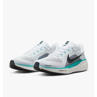 ナイキ(NIKE)のNIKE  ナイキ　スニーカー(スニーカー)