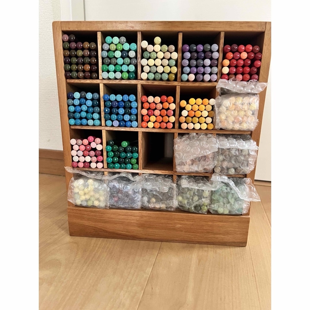 FELISSIMO - 【フェリシモ】色鉛筆500色 木製BOX入✏️の通販 by FELISSIMO - 【フェリシモ】色鉛筆500色 木製BOX入✏️の通販 by