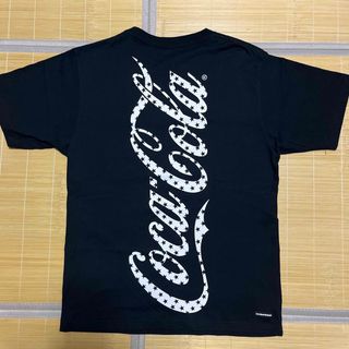 エフシーアールビー(F.C.R.B.)のF.C.R.B. × COLA-COLA Bristol tシャツ コカコーラ(Tシャツ/カットソー(半袖/袖なし))