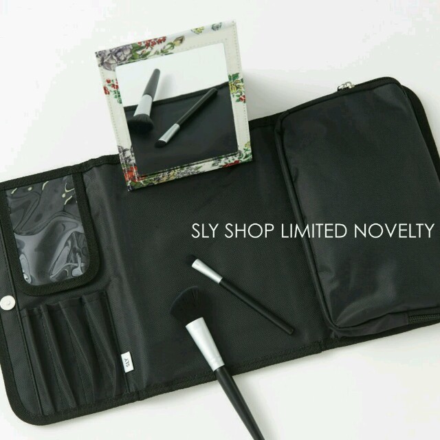 SLY(スライ)のSLY 最新ノベルティ night flower multi pouch &筆 レディースのファッション小物(ポーチ)の商品写真