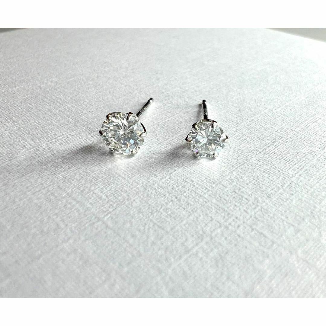 PT天然ダイヤモンドピアス H&C 計0.6ct 鑑定書付