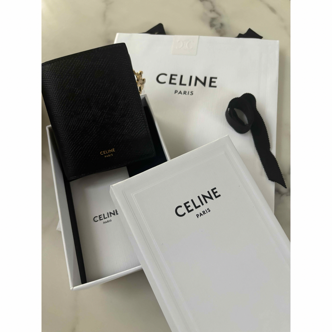 Celine コンパクトウォレット トリオンフ チャーム / グレインド Celine コンパクトウォレット トリオンフ チャーム / グレインド