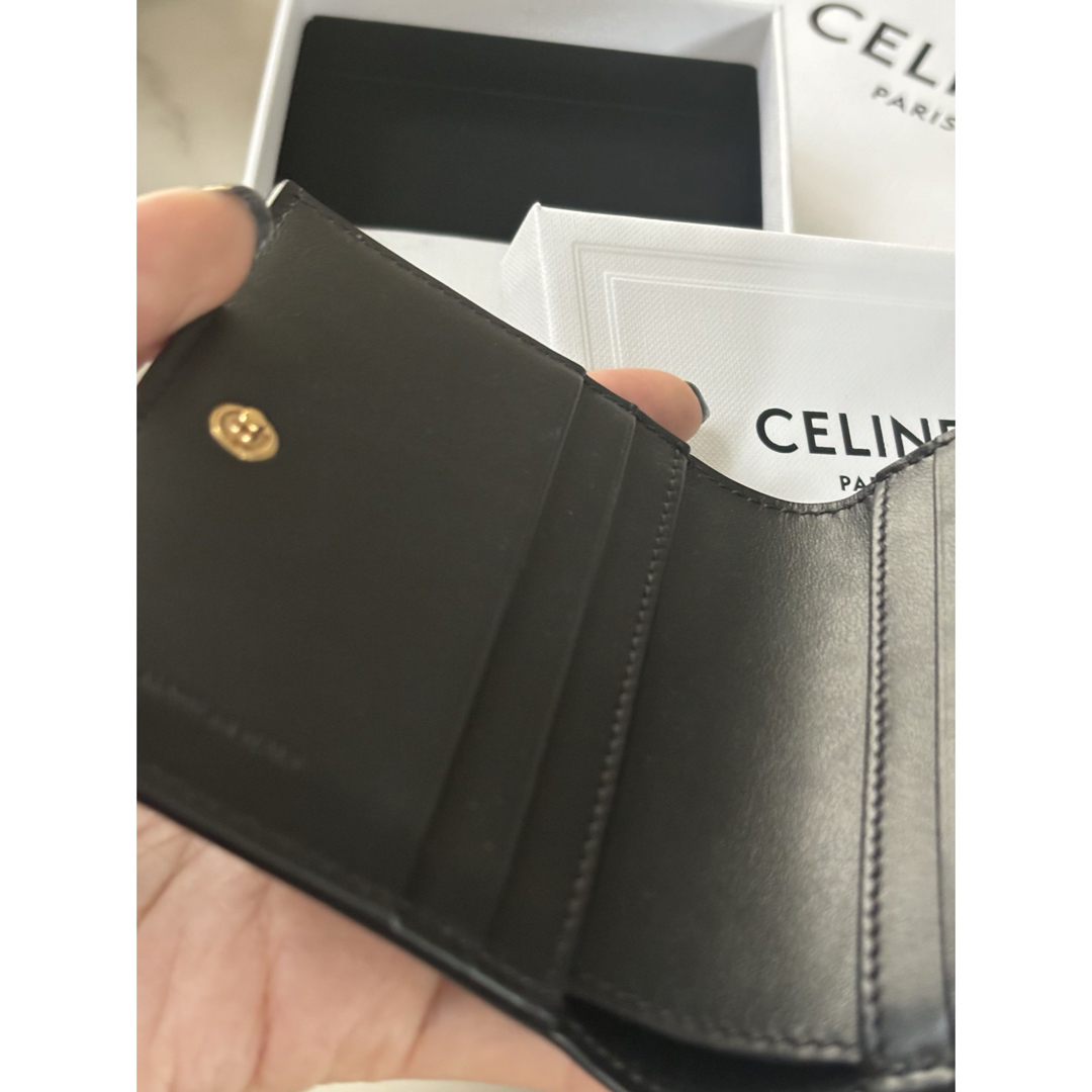 Celine コンパクトウォレット トリオンフ チャーム / グレインド Celine コンパクトウォレット トリオンフ チャーム / グレインド