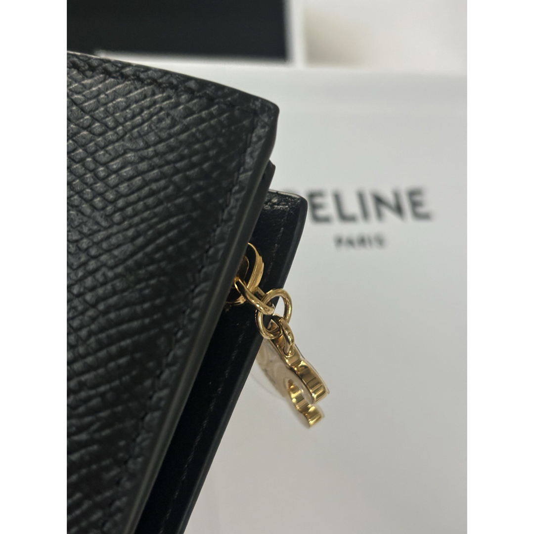 Celine コンパクトウォレット トリオンフ チャーム / グレインド Celine コンパクトウォレット トリオンフ チャーム / グレインド