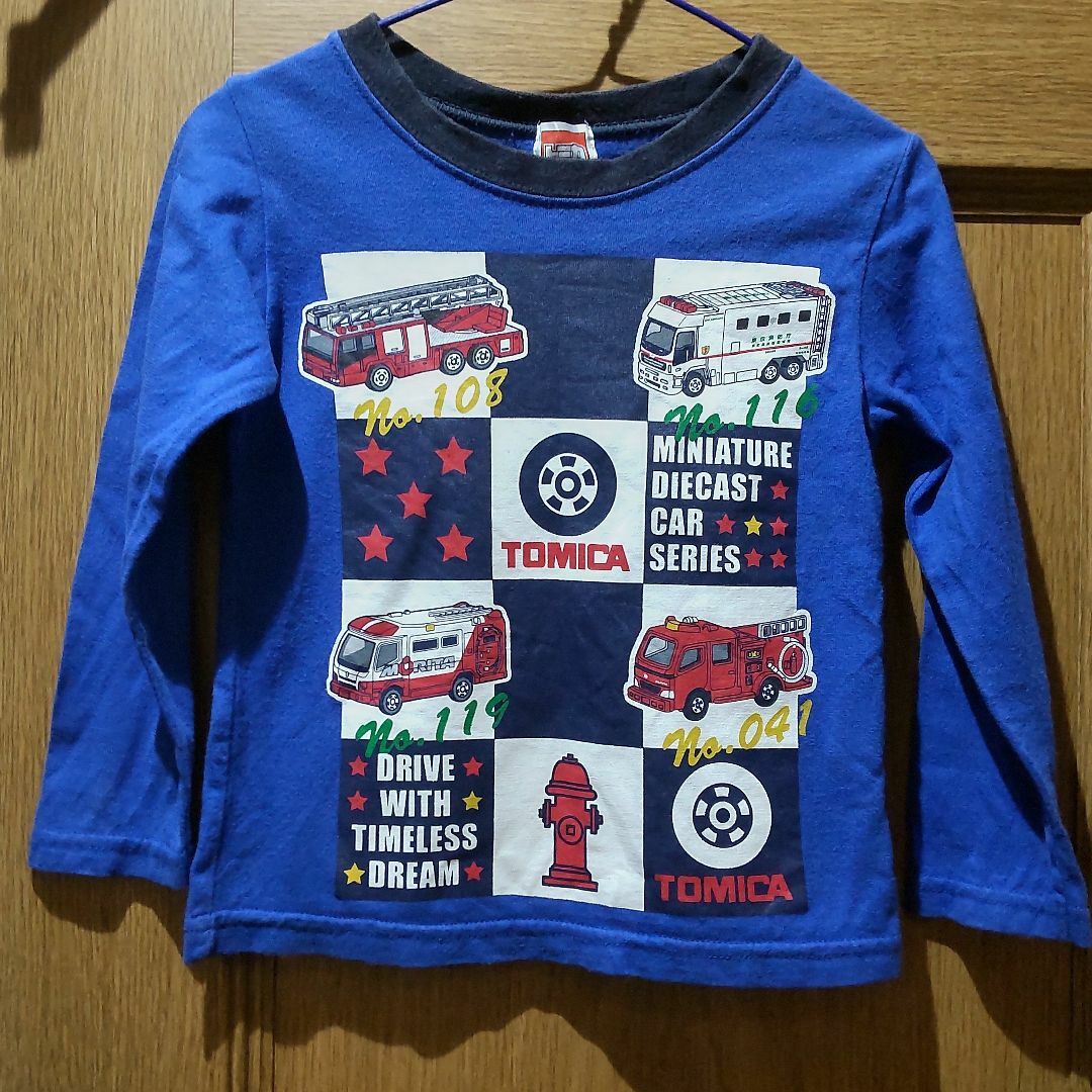 トミカ　Ｔシャツ(長袖)　サイズ100　<572>　同梱無料