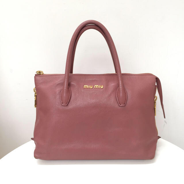 miumiu(ミュウミュウ)のmiumiu♡バッグ レディースのバッグ(ハンドバッグ)の商品写真