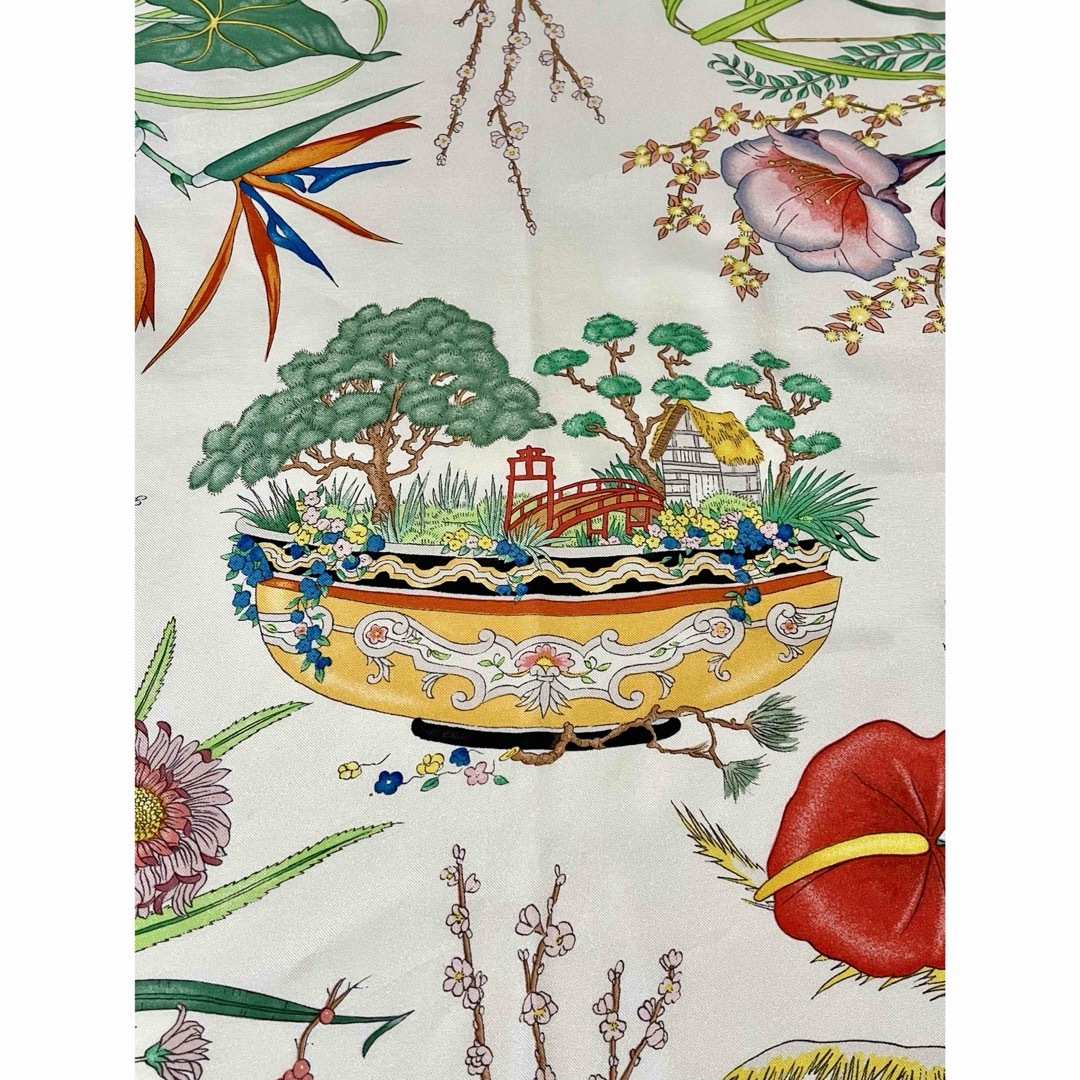 レア ′70 GUCCI アッコロネーロ.デザイン 大判スカーフ 盆栽 レア ′70 GUCCI アッコロネーロ.デザイン 大判スカーフ 盆栽