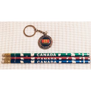 カナダ　鉛筆　キーホルダー　えんぴつ　ストラップ　匿名配送(キーホルダー)