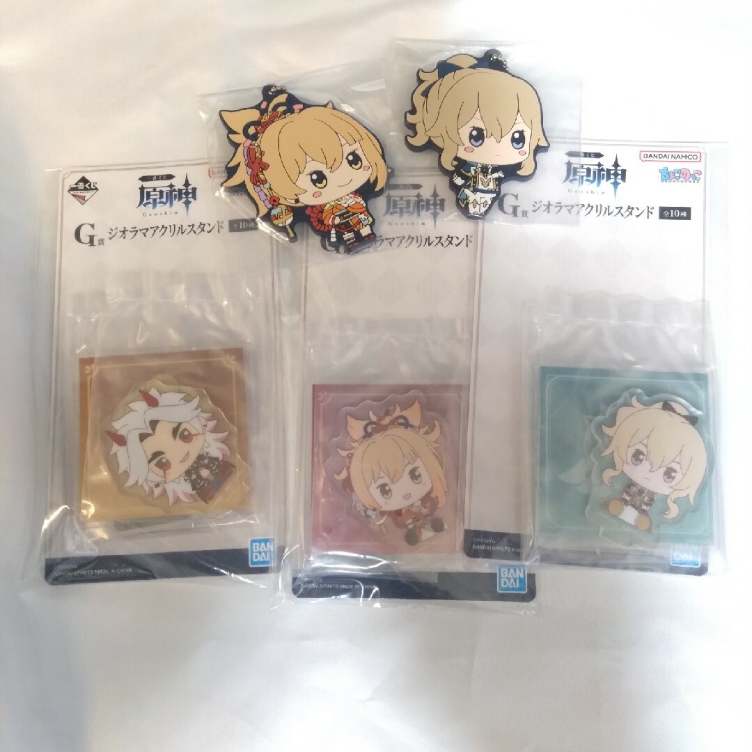 原神 グッズ5種まとめ売り エンタメ/ホビーのおもちゃ/ぬいぐるみ(キャラクターグッズ)の商品写真
