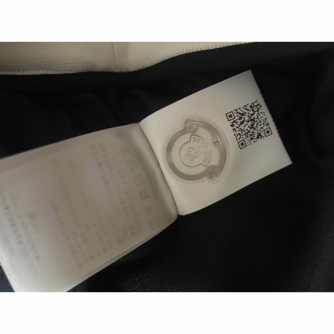 MONCLER - 新品 Lサイズ相当 MONCLER モンクレール セットアップ MONCLER - 新品 Lサイズ相当 MONCLER モンクレール セットアップ