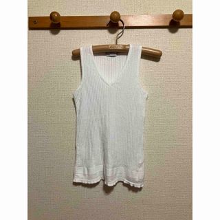新品 タグ付き Max &Co. 純白レース使い タンクトップ 大きめ 48 新品 タグ付き Max &Co. 純白レース使い タンクトップ 大きめ 48