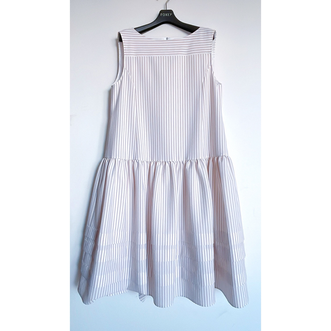 FOXEY - FOXEY 完売品ドレス ミュゼワンピース希少42新品同様 FOXEY - FOXEY 完売品ドレス ミュゼワンピース希少42新品同様