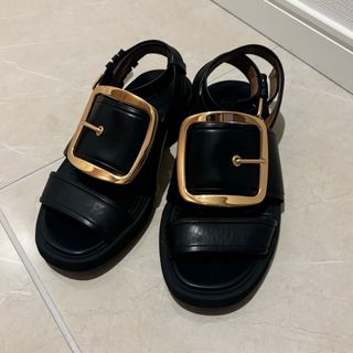 GIVENCHY(サンダル)のフリマアイテム一覧 GIVENCHY(サンダル)のフリマアイテム一覧