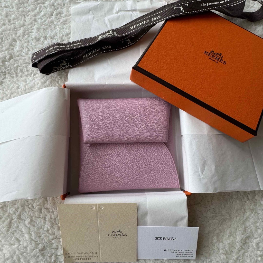 HERMES - 新品未使用！HERMESエルメス　バスティア　小銭入れ　淡いピンク　シェーブル