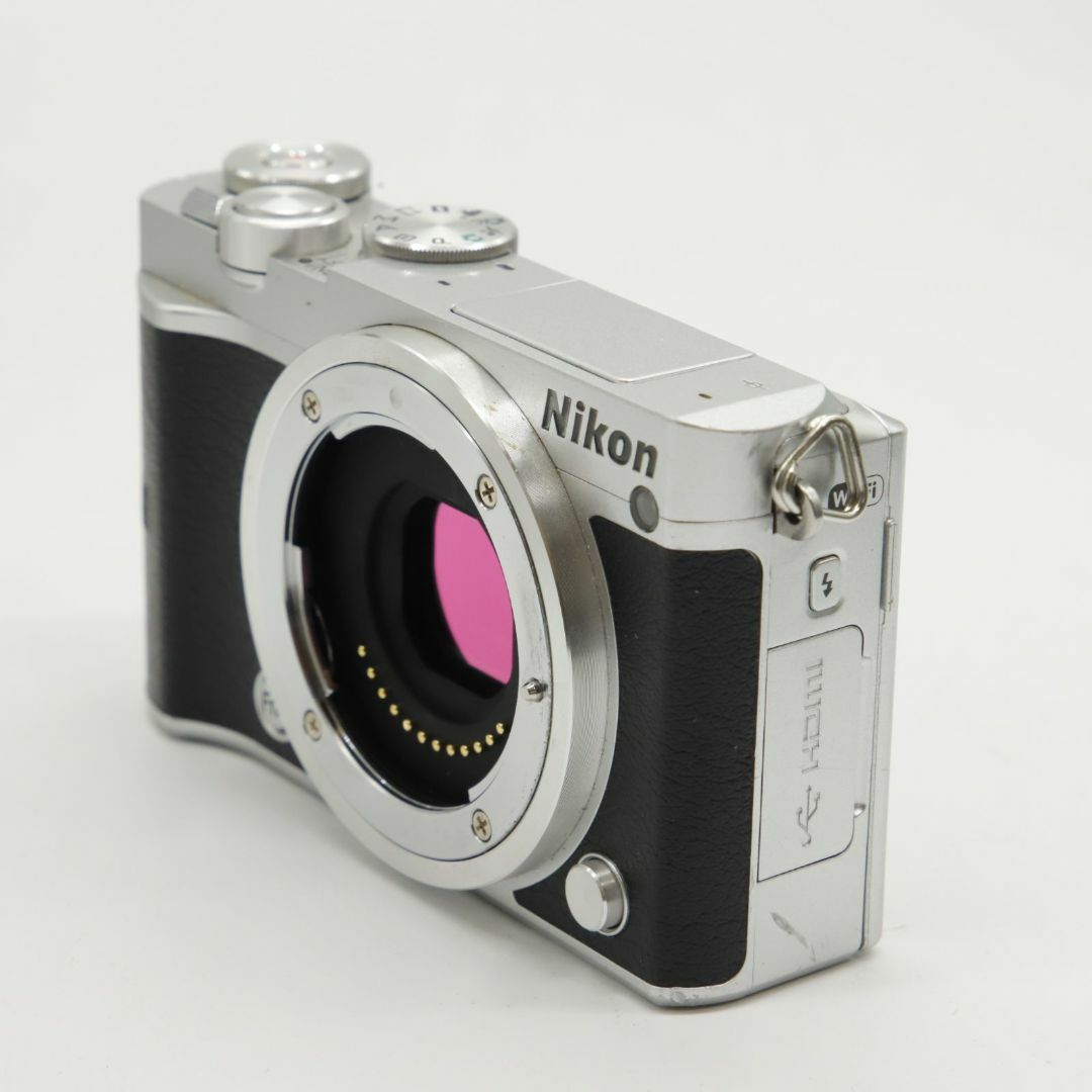 □良品□Nikon1 J5 ボディ シルバー J5SL □良品□Nikon1 J5 ボディ シルバー J5SL