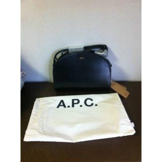 アーペーセー(A.P.C)の新品 17SS 完売 アーペーセー A.P.C. ハーフムーンバッグ　黒(ショルダーバッグ)