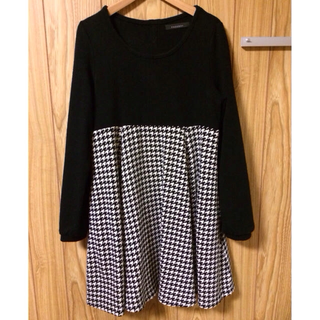 Pageboy 千鳥柄切り返しワンピースの通販 By Yshtm S Shop ページボーイならラクマ Pageboy 千鳥柄切り返しワンピースの通販 By Yshtm S Shop ページボーイならラクマ