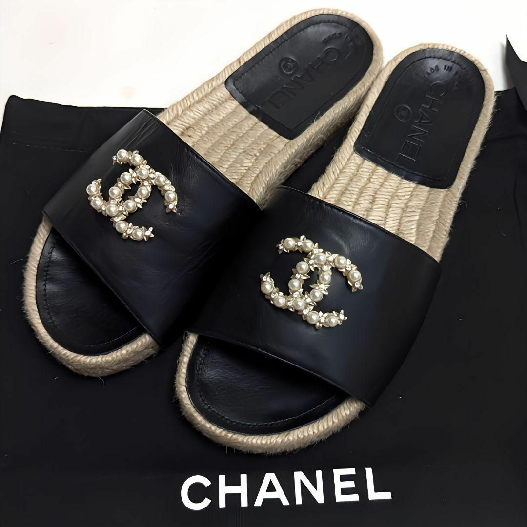 CHANEL - 未使用さん♥CHANELシャネル パール ココマーク CHANEL - 未使用さん♥CHANELシャネル パール ココマーク