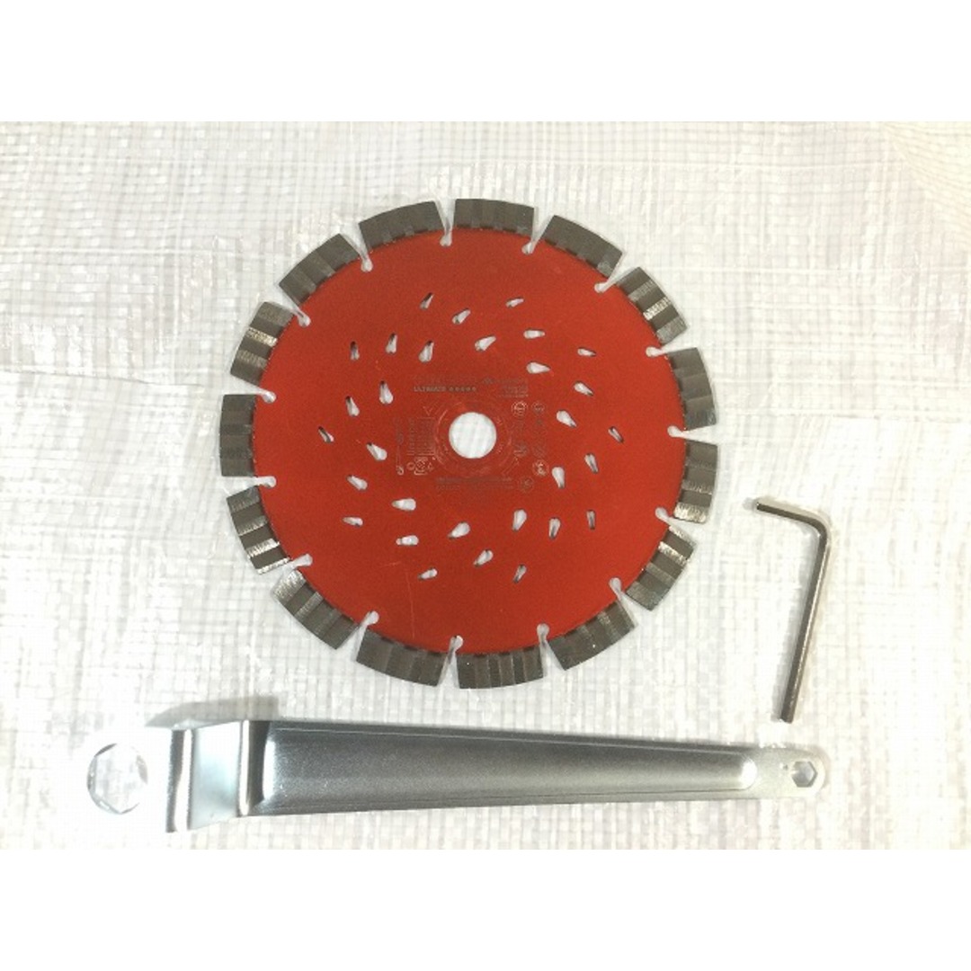 ☆美品☆HILTI ヒルティ 電動カッター DCH230 (DCH-EX230) 100V ☆美品☆HILTI ヒルティ 電動カッター DCH230 (DCH-EX230) 100V