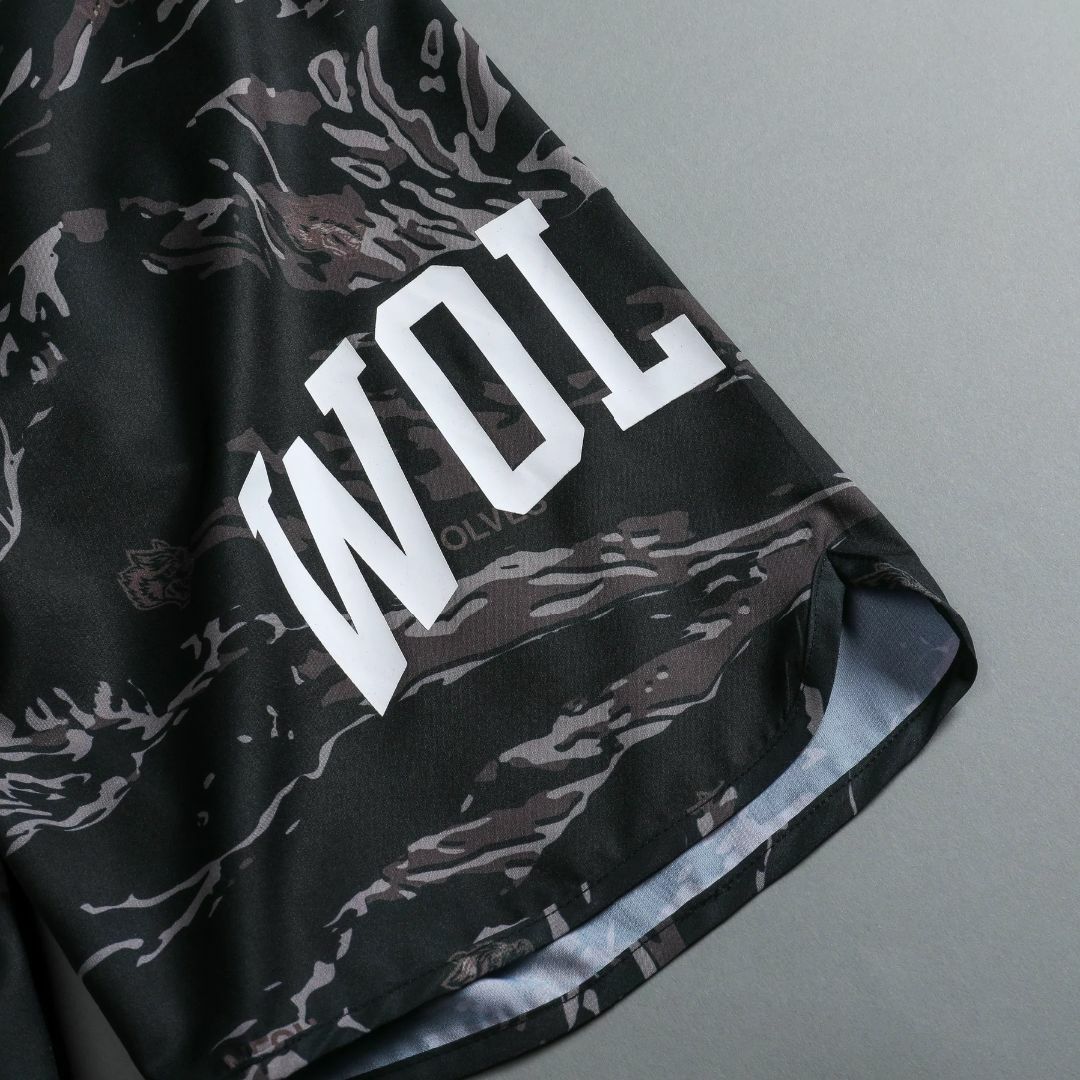 Darc Sport WOLVES NO WEAPON STAGE SHORTSの通販 by Darc Sport WOLVES NO WEAPON STAGE SHORTSの通販 by