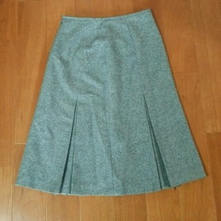 ミッシェルクラン(MICHEL KLEIN)の美品❤ミッシェルクラン スカート グレー 膝丈 ZARA H&M好きな方にも(ひざ丈スカート)