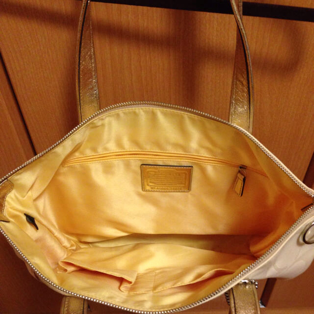COACH(コーチ)のコーチ★スパンコールバック レディースのバッグ(トートバッグ)の商品写真