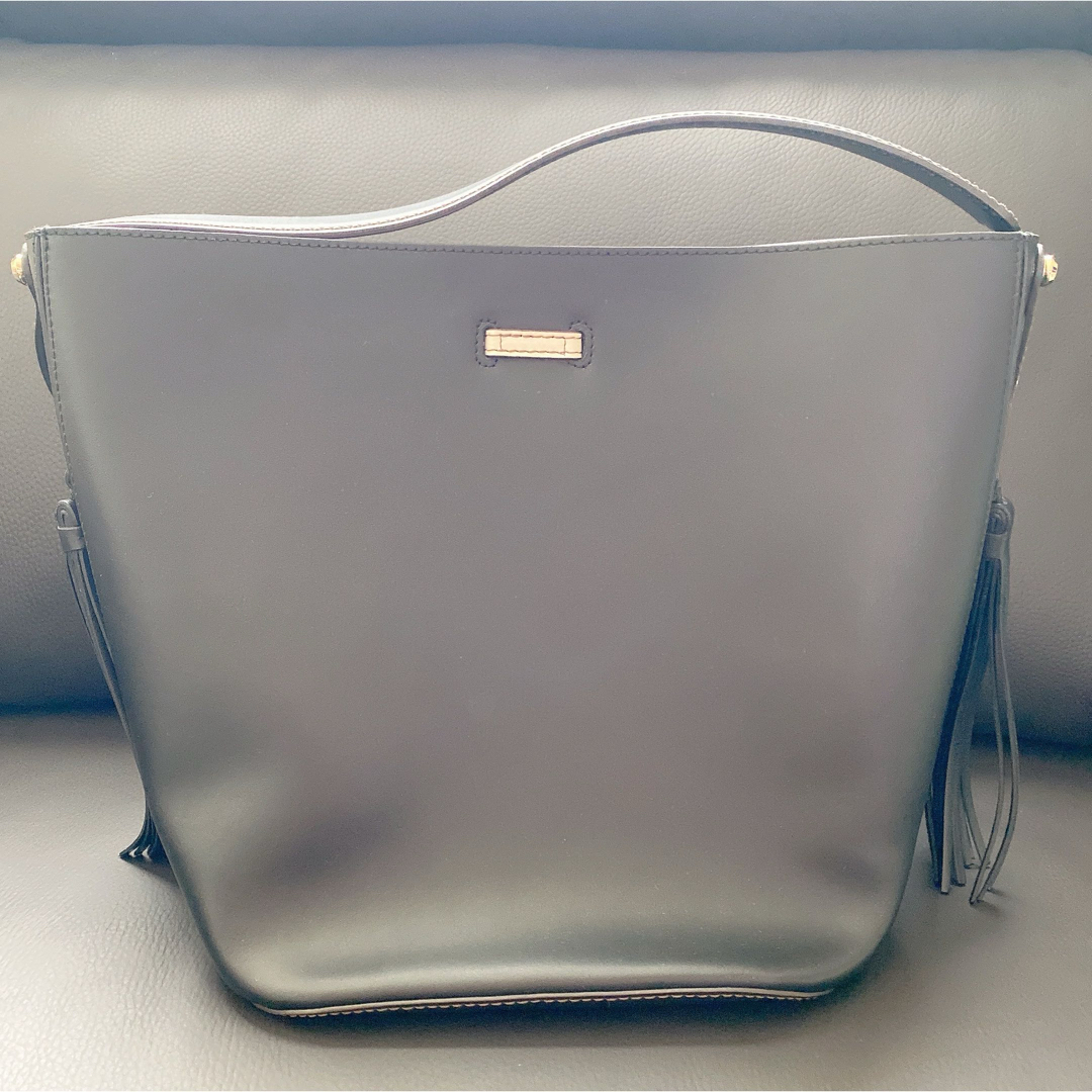 FURLA ショルダーバッグ レザー お洒落 ポーチ付 ハンドバッグ FURLA ショルダーバッグ レザー お洒落 ポーチ付 ハンドバッグ