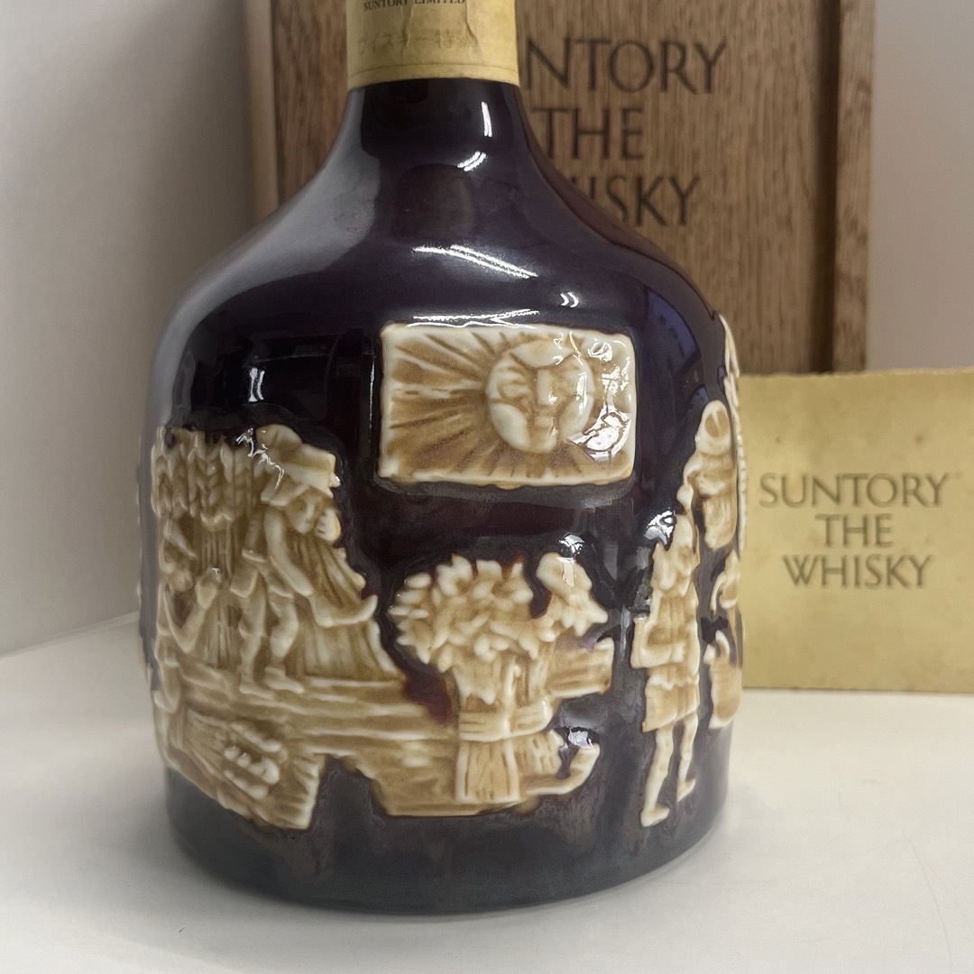 サントリー SUNTORY ザ・ウイスキー有田焼 陶器ボトルウイスキー サントリー SUNTORY ザ・ウイスキー有田焼 陶器ボトルウイスキー