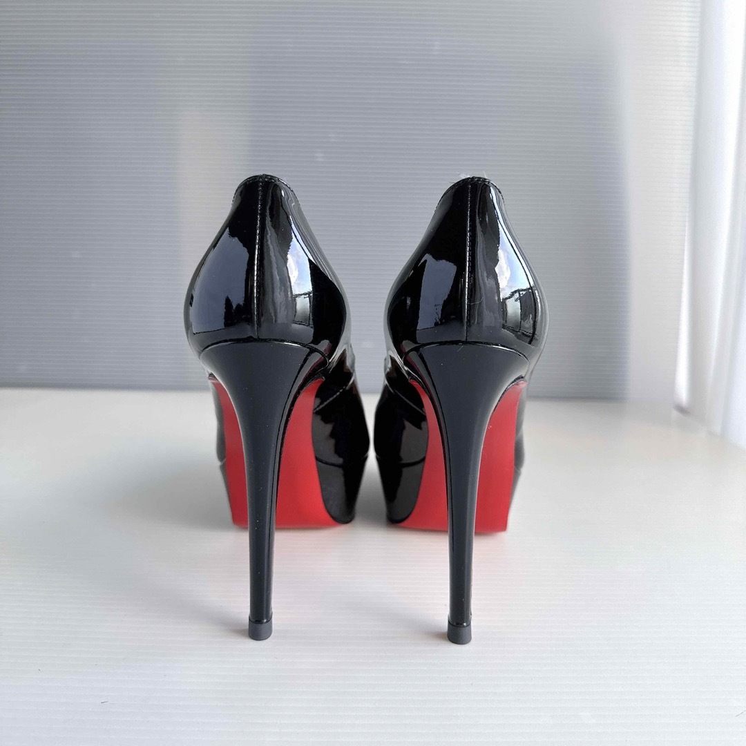 Christian Louboutin - ルブタン 厚底 ハイヒール パンプス ラウンドトゥ エナメル 黒 未使用 靴の通販 by AVEN's shop|クリスチャンルブタンならラクマ Christian Louboutin - ルブタン 厚底 ハイヒール パンプス ラウンドトゥ エナメル 黒 未使用 靴の通販 by AVEN's shop|クリスチャンルブタンならラクマ