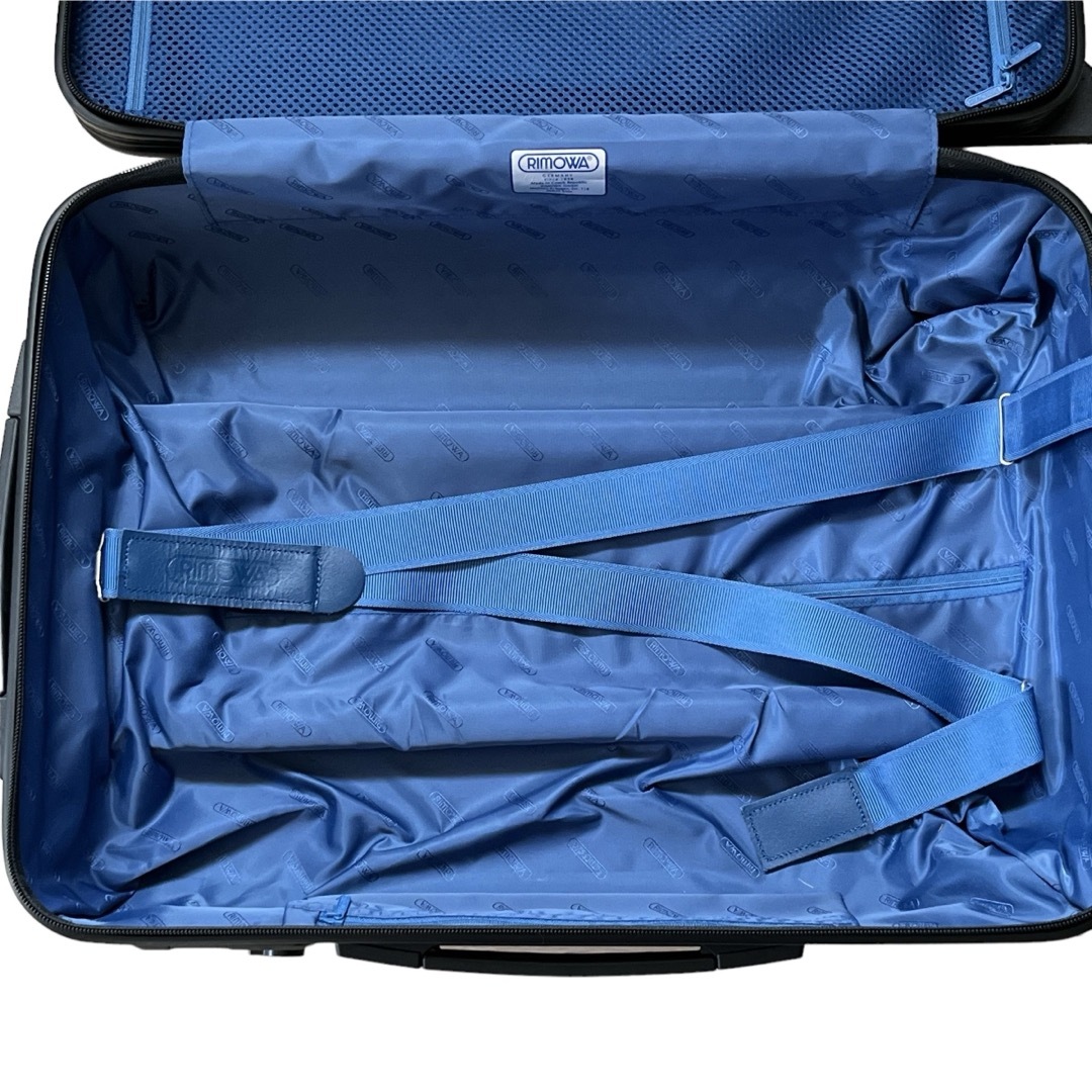 RIMOWA - リモワ キャリーケース サルサ 機内持込可 33L 2輪 TSA RIMOWA - リモワ キャリーケース サルサ 機内持込可 33L 2輪 TSA