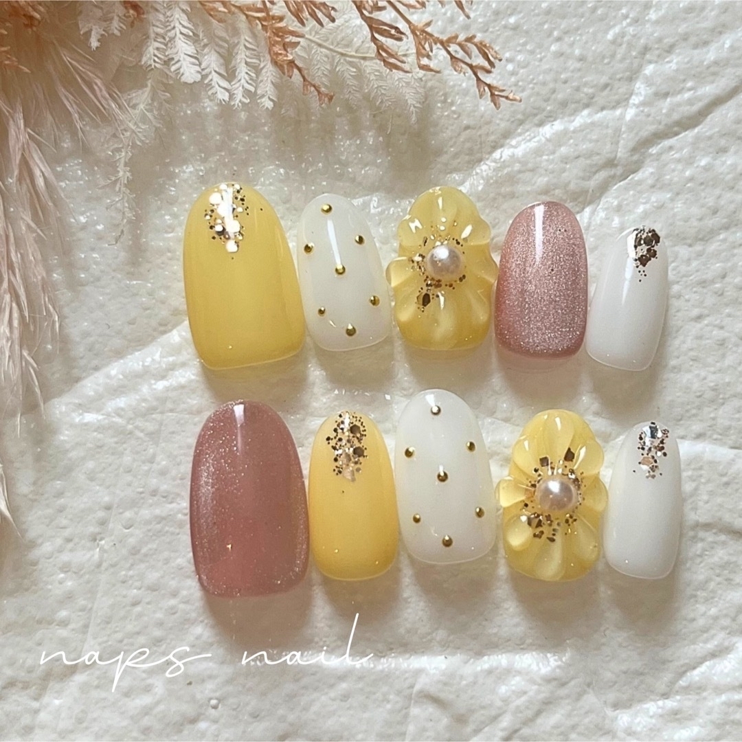 Lサイズ】ネイルチップ ぷっくりフラワー 黄色 ピンク 花 Lサイズ】ネイルチップ ぷっくりフラワー 黄色 ピンク 花