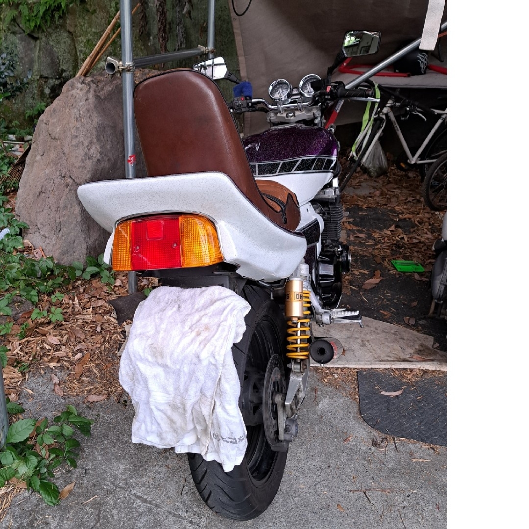 xjr400 4hm シート 三段シート 前期用? チョビ三段の通販 by 丸 xjr400 4hm シート 三段シート 前期用? チョビ三段の通販 by 丸