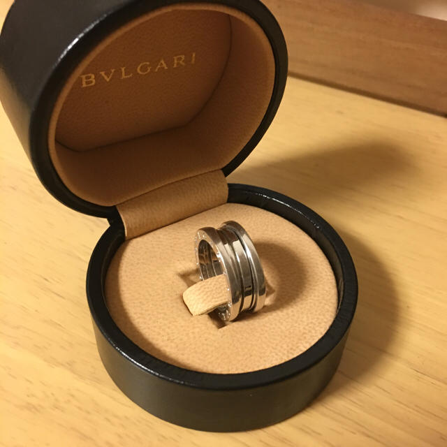 BVLGARI(ブルガリ)のブルガリ ビーゼロワン 15号 メンズのアクセサリー(リング(指輪))の商品写真