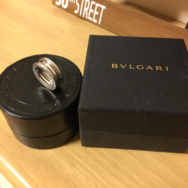 BVLGARI(ブルガリ)のブルガリ ビーゼロワン 15号 メンズのアクセサリー(リング(指輪))の商品写真