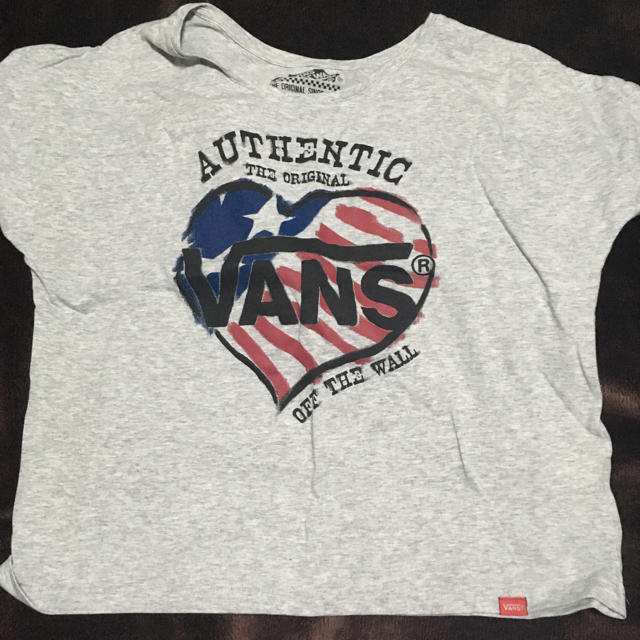 VANS(ヴァンズ)の【値下げ】VANSレディースTシャツ レディースのトップス(Tシャツ(半袖/袖なし))の商品写真