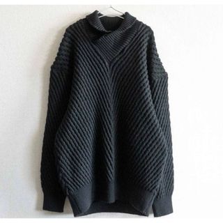 ISSEY MIYAKE(ニット/セーター)のフリマアイテム一覧 ISSEY MIYAKE(ニット/セーター)のフリマアイテム一覧