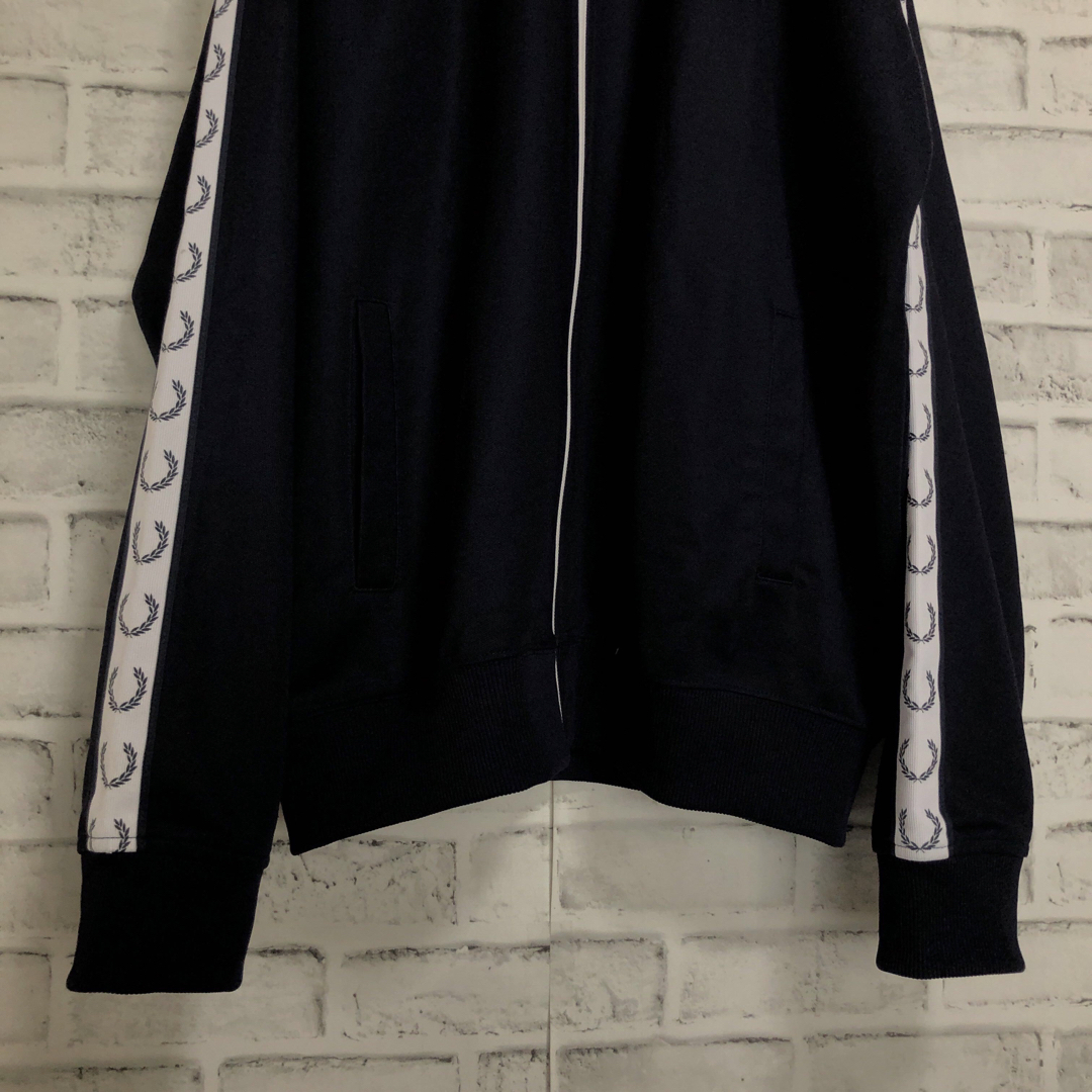 XL⭐️Fred Perry トラックジャケット 刺繍/テープ月桂樹 XL⭐️Fred Perry トラックジャケット 刺繍/テープ月桂樹