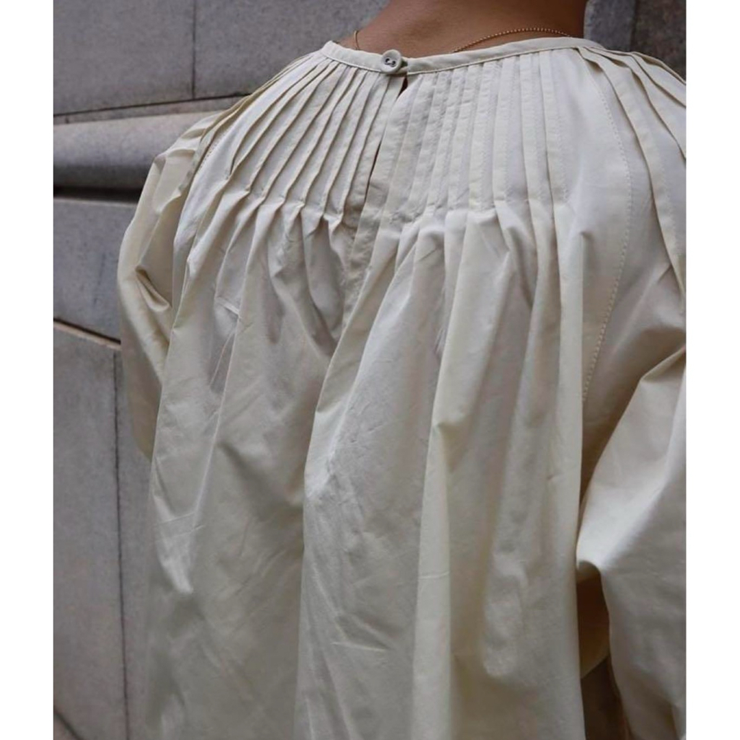 美品☆machatt イタリアンタックメモリーブラウス