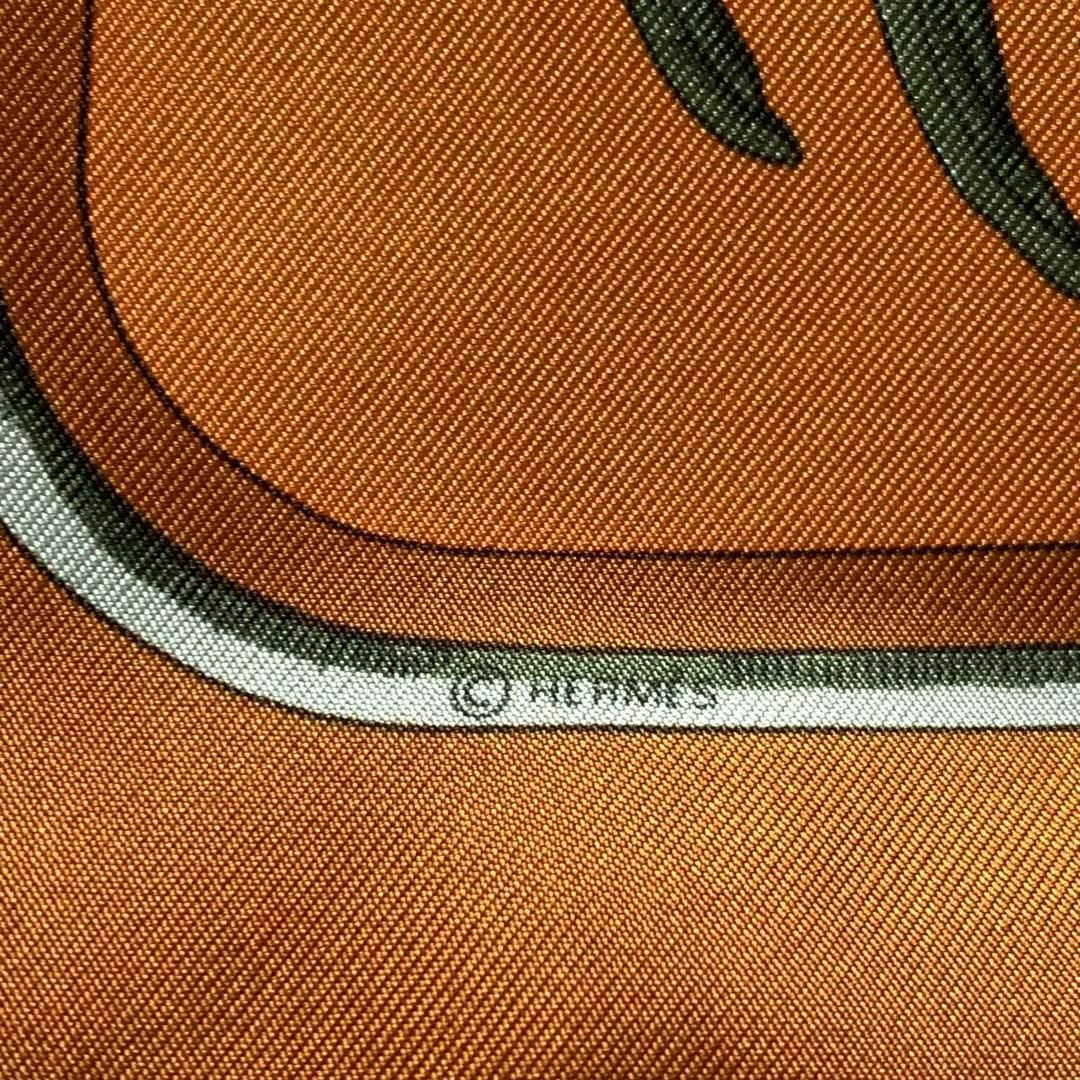 HERMES - 超美品 未使用 HERMES エルメス スカーフ プチカレ 45 HERMES - 超美品 未使用 HERMES エルメス スカーフ プチカレ 45