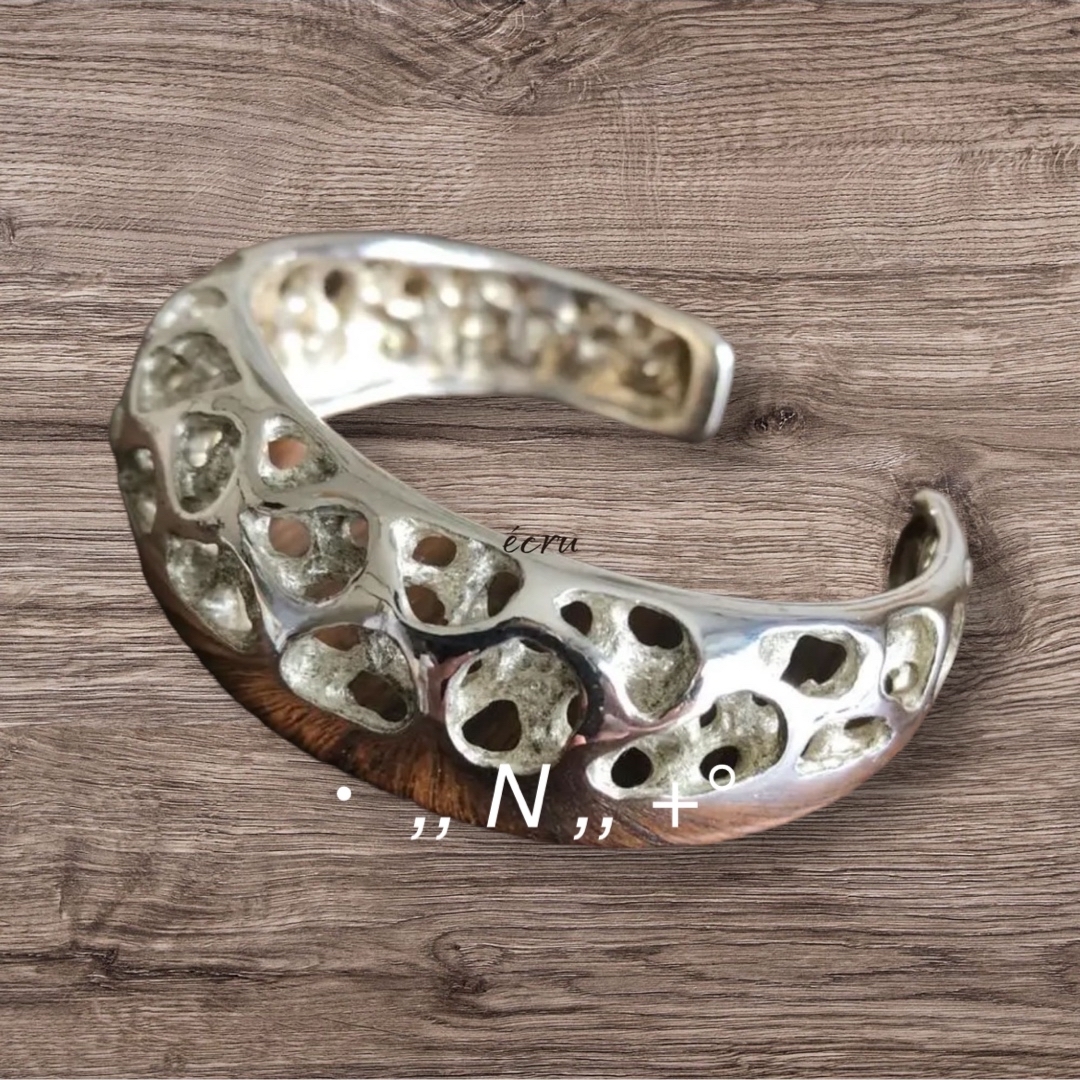 新品】 ボリューム シルバー バングル silver 新品】 ボリューム シルバー バングル silver