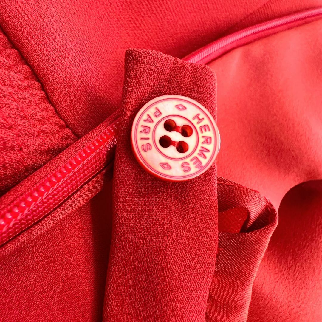 HERMES - ☆HERMES☆美品☆シルク100☆レイヤード☆ロング HERMES - ☆HERMES☆美品☆シルク100☆レイヤード☆ロング