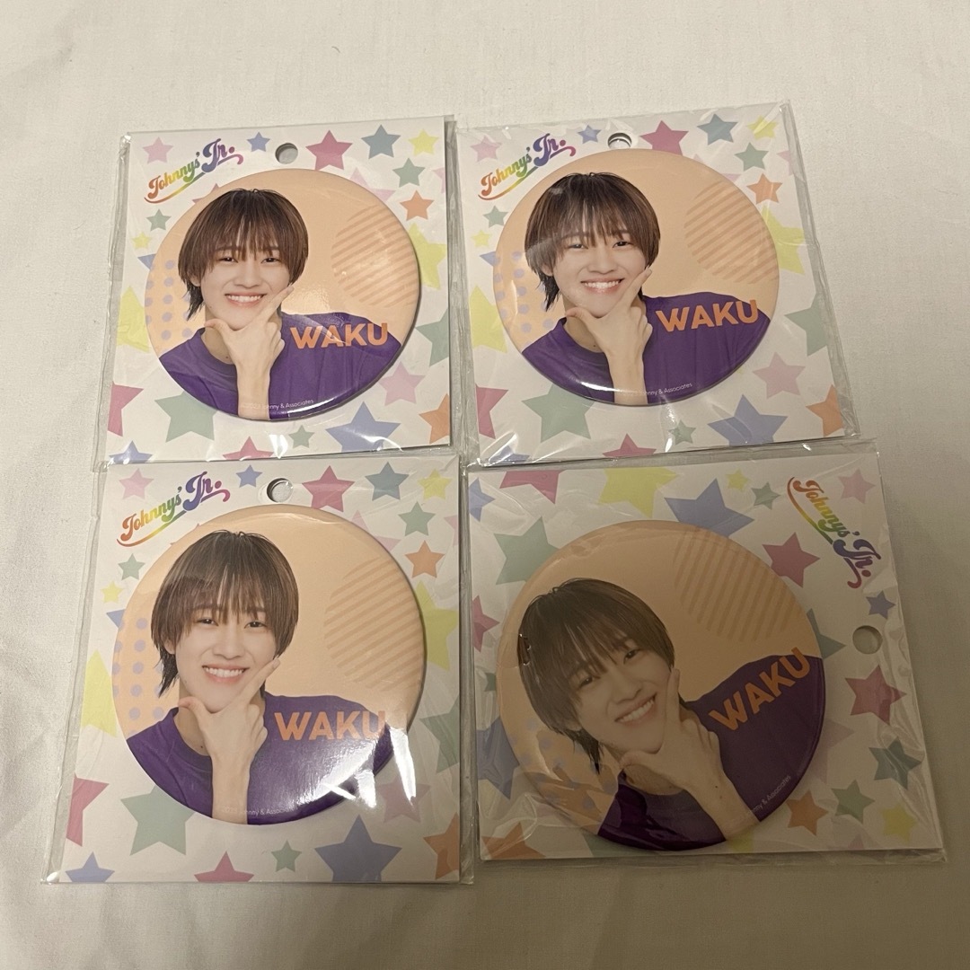 元木湧 缶バッチ(バラ売りコメントください) エンタメ/ホビーのタレントグッズ(アイドルグッズ)の商品写真
