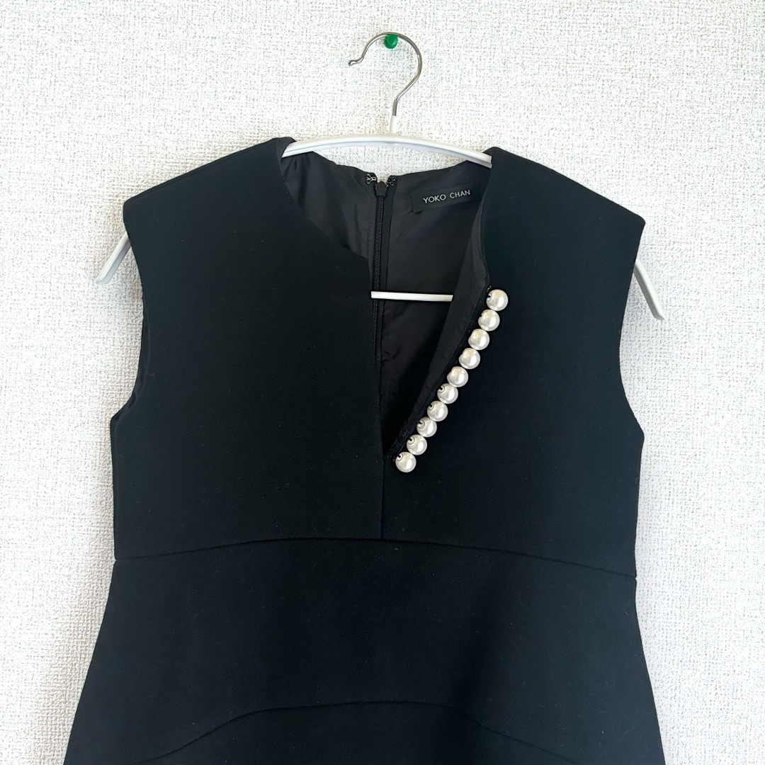 超美品】YOKOCHAN ワンピース38 毛 パール ノースリーブ M 超美品】YOKOCHAN ワンピース38 毛 パール ノースリーブ M