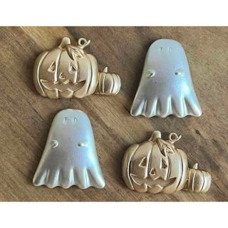 【新品】ハロウィンの箸置き(各2つ)(食器)