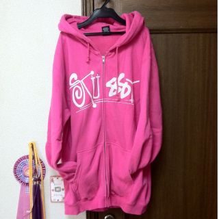 ステューシー(STUSSY)のSTUSSY＊でかパーカー(パーカー)