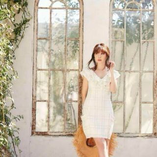 Her lip to(ひざ丈ワンピース ・ ホワイト/白色系)のフリマ Her lip to(ひざ丈ワンピース ・ ホワイト/白色系)のフリマ