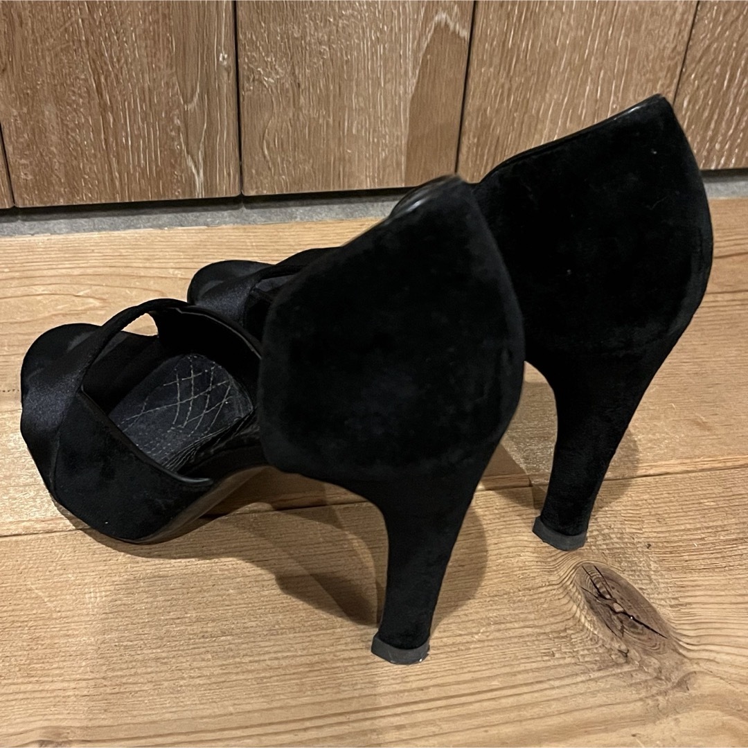 GUCCI - グッチ GUCCI スエード×サテン ヒール サンダル 36 GUCCI - グッチ GUCCI スエード×サテン ヒール サンダル 36