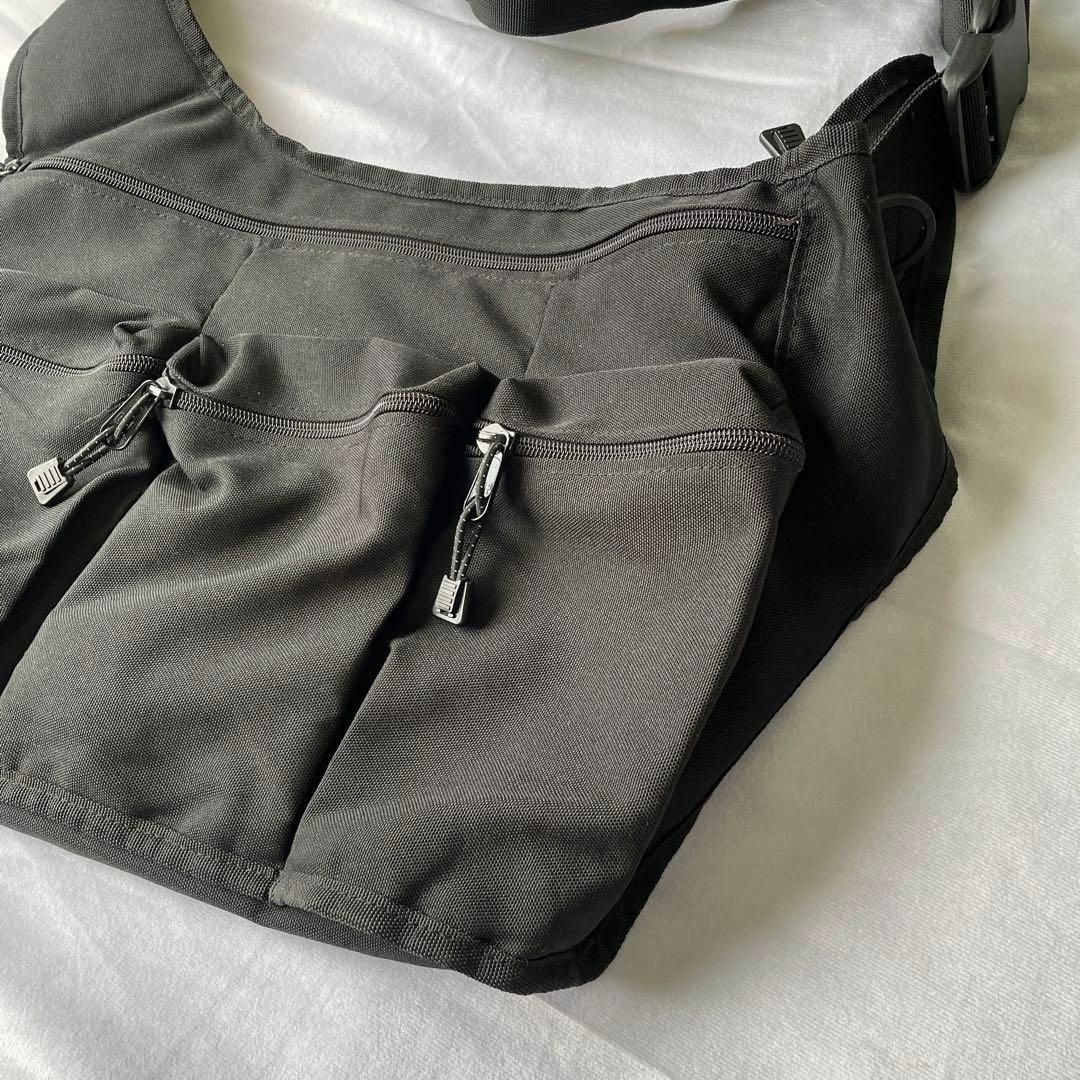 GAP - レア品 OLDGAP Tactical Shoulder Bag テック y2kの通販 GAP - レア品 OLDGAP Tactical Shoulder Bag テック y2kの通販