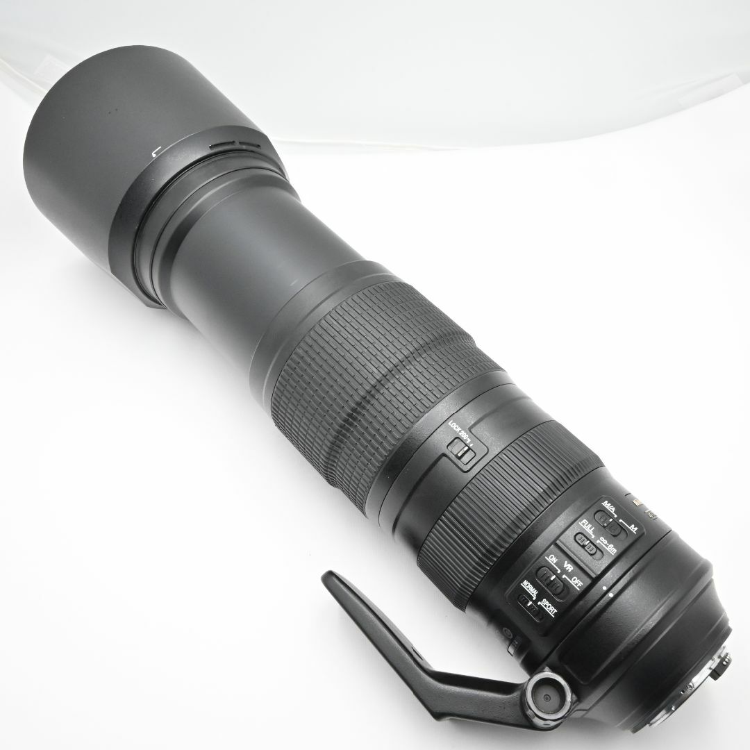 Nikon 望遠ズームレンズ AF-S NIKKOR 200-500mm f/5.6E ED VR Nikon 望遠ズームレンズ AF-S NIKKOR 200-500mm f/5.6E ED VR