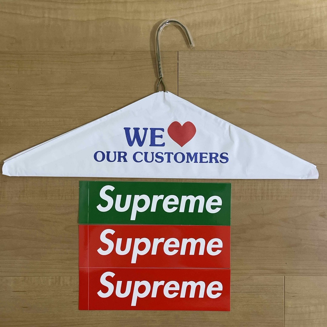 Supreme - supreme 24fw ノベルティー ハンガーの通販 by たゆう Supreme - supreme 24fw ノベルティー ハンガーの通販 by たゆう
